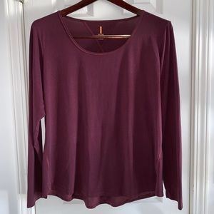 EUC LUCY Long Sleeved Layering / Workout Tee XL